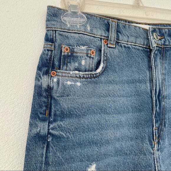 Zara Woman's The 90’s Bermuda Distressed High Waisted Denim Jean Shorts Size‎ 2 - Picture 4 of 12